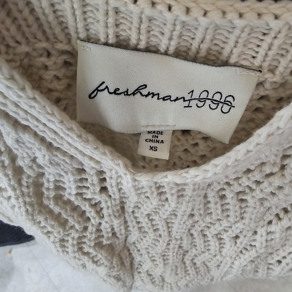*6 for 30* NWT Freshman 1996 Short sleeveless tank type sweater - Picture 3 of 5